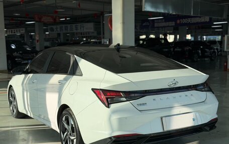 Hyundai Elantra, 2023 год, 1 375 000 рублей, 4 фотография