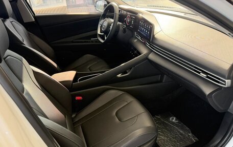 Hyundai Elantra, 2023 год, 1 375 000 рублей, 15 фотография
