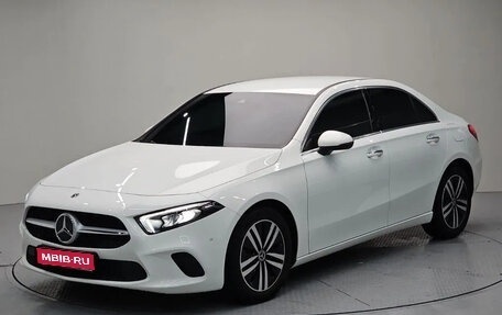 Mercedes-Benz A-Класс, 2022 год, 2 160 000 рублей, 1 фотография