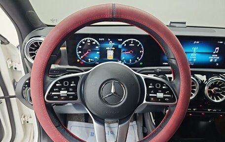 Mercedes-Benz A-Класс, 2022 год, 2 160 000 рублей, 6 фотография