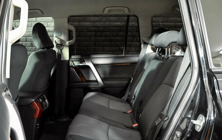 Toyota Land Cruiser Prado 150 рестайлинг 2, 2014 год, 3 475 000 рублей, 20 фотография