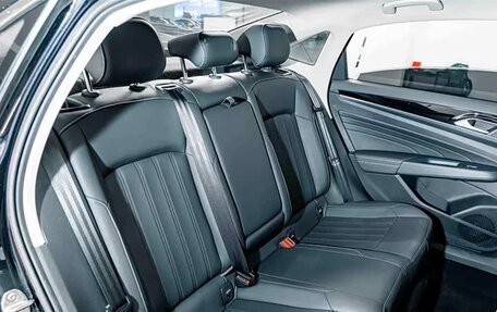 Volkswagen Passat, 2025 год, 1 800 000 рублей, 19 фотография