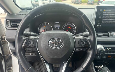 Toyota RAV4, 2020 год, 3 150 000 рублей, 16 фотография