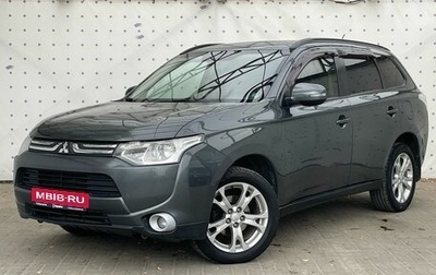 Mitsubishi Outlander III рестайлинг 3, 2014 год, 1 200 000 рублей, 1 фотография