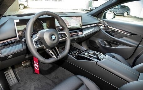 BMW 5 серия, 2026 год, 12 230 500 рублей, 3 фотография
