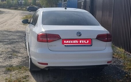 Volkswagen Jetta VI, 2015 год, 1 050 000 рублей, 4 фотография