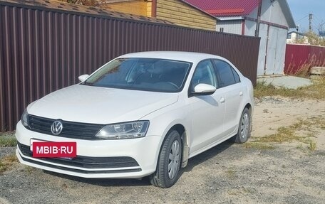 Volkswagen Jetta VI, 2015 год, 1 050 000 рублей, 2 фотография