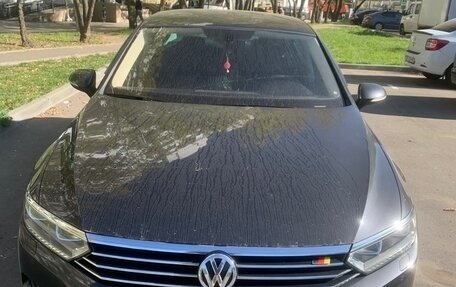 Volkswagen Passat B8 рестайлинг, 2017 год, 1 790 000 рублей, 2 фотография