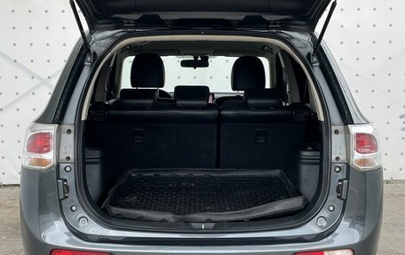Mitsubishi Outlander III рестайлинг 3, 2014 год, 1 200 000 рублей, 7 фотография