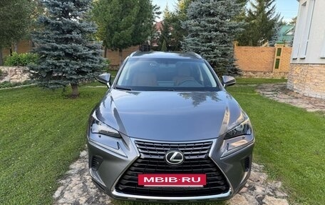 Lexus NX I, 2018 год, 3 800 000 рублей, 8 фотография