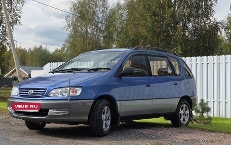 Toyota Ipsum II, 1997 год, 570 000 рублей, 2 фотография