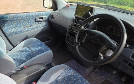Toyota Ipsum II, 1997 год, 570 000 рублей, 4 фотография