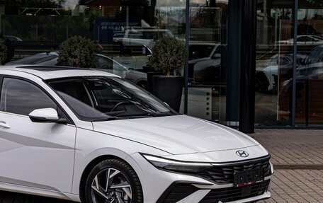 Hyundai Elantra, 2023 год, 1 625 000 рублей, 9 фотография