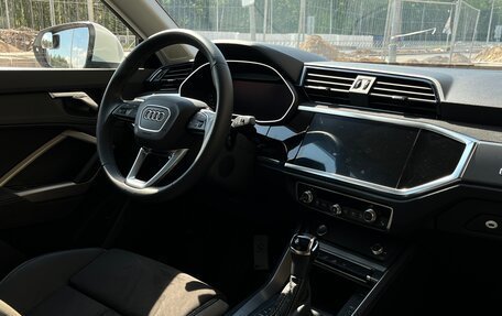 Audi Q3, 2022 год, 2 590 000 рублей, 11 фотография