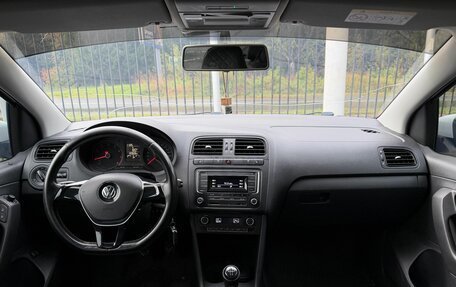 Volkswagen Polo VI (EU Market), 2017 год, 1 019 000 рублей, 10 фотография