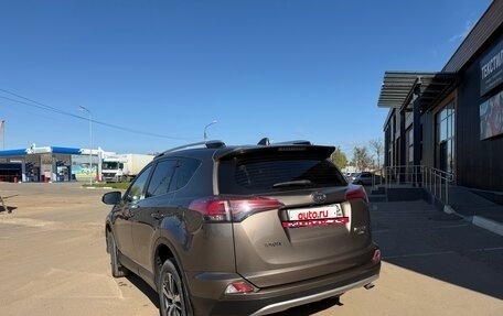 Toyota RAV4, 2018 год, 2 600 000 рублей, 6 фотография