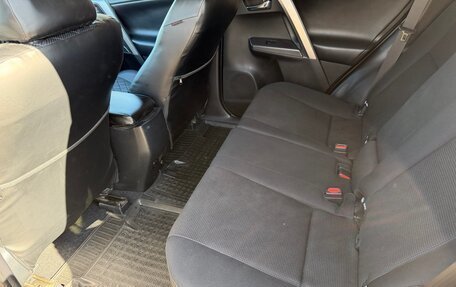 Toyota RAV4, 2018 год, 2 600 000 рублей, 13 фотография