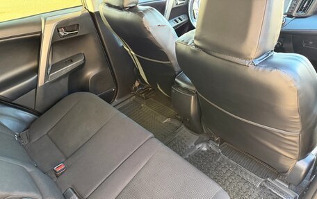 Toyota RAV4, 2018 год, 2 600 000 рублей, 12 фотография