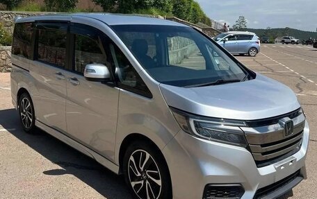 Honda Stepwgn IV, 2020 год, 1 900 000 рублей, 3 фотография
