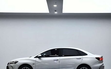 Chevrolet Monza, 2022 год, 1 397 000 рублей, 4 фотография