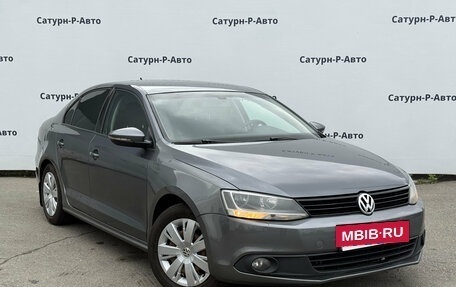 Volkswagen Jetta VI, 2011 год, 450 000 рублей, 3 фотография