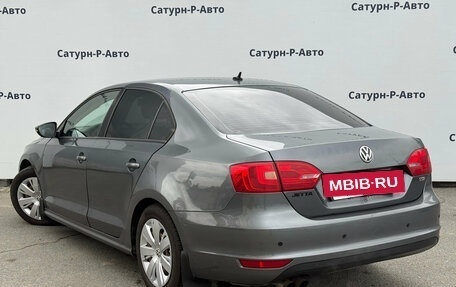 Volkswagen Jetta VI, 2011 год, 450 000 рублей, 4 фотография