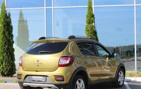 Renault Sandero II рестайлинг, 2015 год, 990 000 рублей, 4 фотография