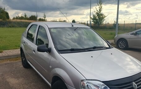 Renault Logan I, 2015 год, 730 000 рублей, 2 фотография