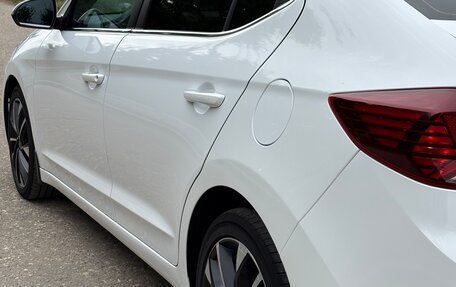 Hyundai Elantra VI рестайлинг, 2019 год, 1 620 000 рублей, 8 фотография