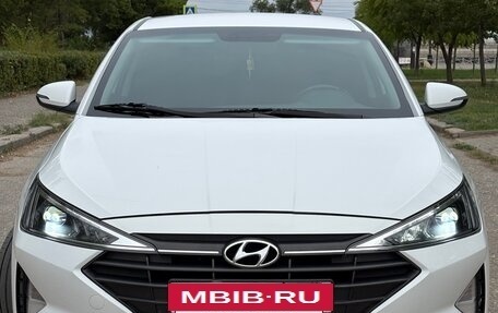 Hyundai Elantra VI рестайлинг, 2019 год, 1 620 000 рублей, 4 фотография