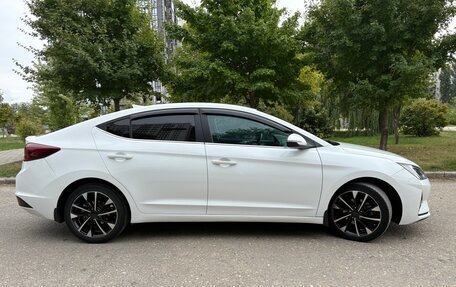 Hyundai Elantra VI рестайлинг, 2019 год, 1 620 000 рублей, 15 фотография