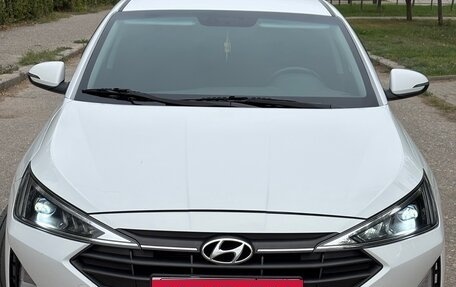 Hyundai Elantra VI рестайлинг, 2019 год, 1 620 000 рублей, 5 фотография