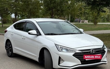 Hyundai Elantra VI рестайлинг, 2019 год, 1 620 000 рублей, 3 фотография
