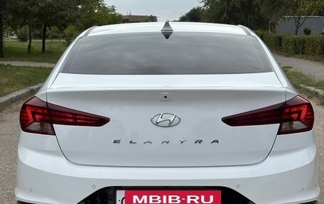 Hyundai Elantra VI рестайлинг, 2019 год, 1 620 000 рублей, 13 фотография