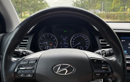 Hyundai Elantra VI рестайлинг, 2019 год, 1 620 000 рублей, 32 фотография