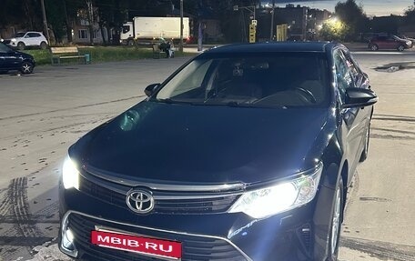 Toyota Camry, 2014 год, 1 790 000 рублей, 4 фотография