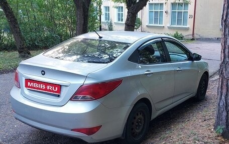 Hyundai Solaris II рестайлинг, 2015 год, 580 000 рублей, 1 фотография