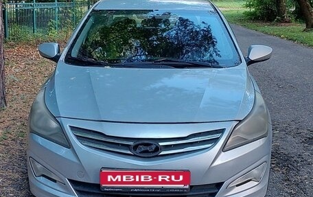 Hyundai Solaris II рестайлинг, 2015 год, 580 000 рублей, 12 фотография