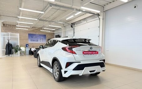 Toyota C-HR I рестайлинг, 2019 год, 2 249 900 рублей, 4 фотография