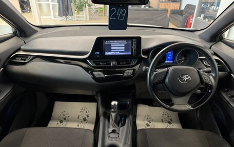 Toyota C-HR I рестайлинг, 2019 год, 2 249 900 рублей, 16 фотография