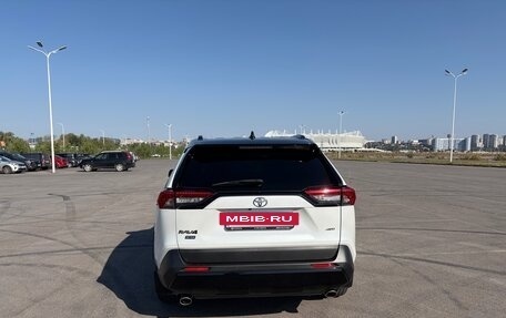 Toyota RAV4, 2021 год, 3 650 000 рублей, 3 фотография