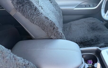 Toyota RAV4, 2021 год, 3 650 000 рублей, 18 фотография
