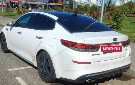 KIA Optima IV, 2019 год, 1 800 000 рублей, 4 фотография