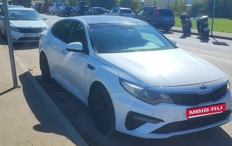 KIA Optima IV, 2019 год, 1 800 000 рублей, 2 фотография