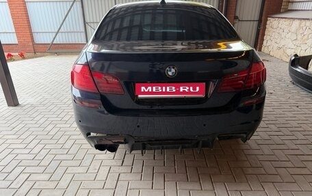 BMW 5 серия, 2012 год, 1 350 000 рублей, 2 фотография