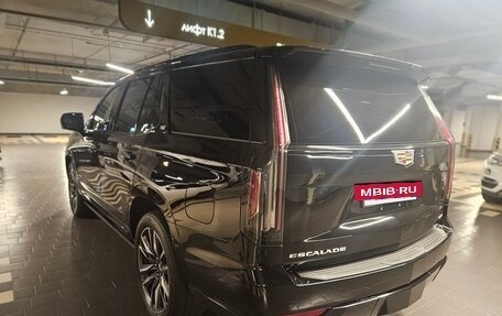 Cadillac Escalade V, 2021 год, 10 000 000 рублей, 3 фотография