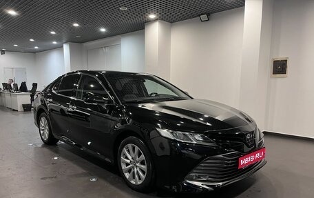 Toyota Camry, 2019 год, 2 690 000 рублей, 1 фотография