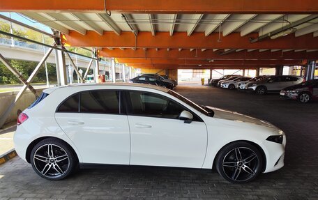 Mercedes-Benz A-Класс, 2019 год, 1 850 000 рублей, 2 фотография