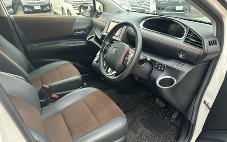 Toyota Sienta II, 2019 год, 1 300 000 рублей, 9 фотография