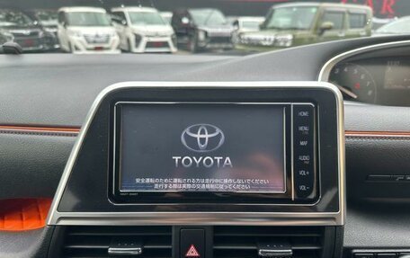 Toyota Sienta II, 2019 год, 1 300 000 рублей, 22 фотография